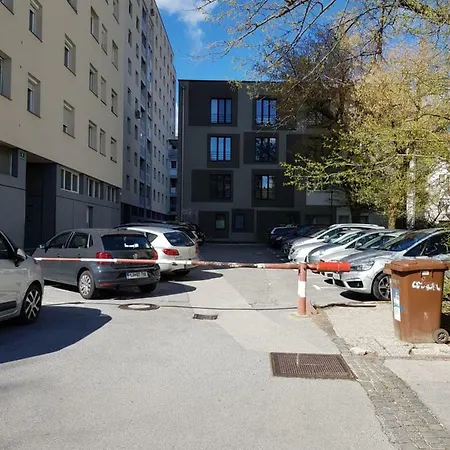 Apartmán Central & Elegant/free Parking Lublaň